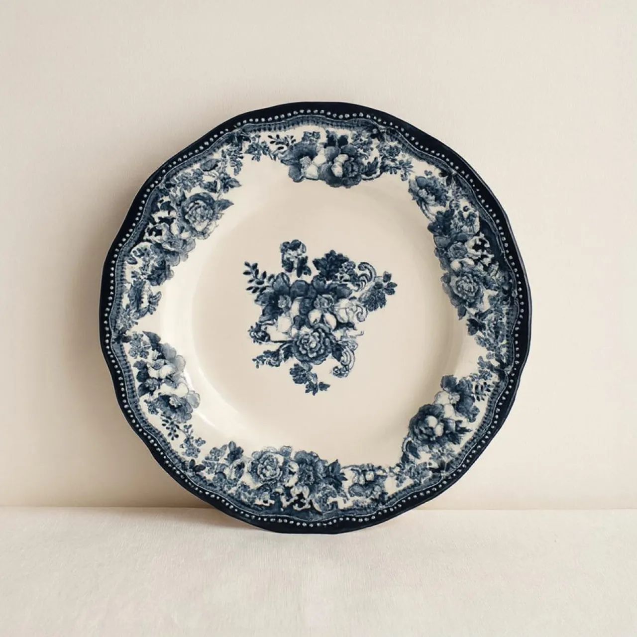 6 Assiettes CreusesEn Porcelaine BleuFaustine 22Cm