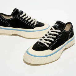 Baskets Laguna noires
