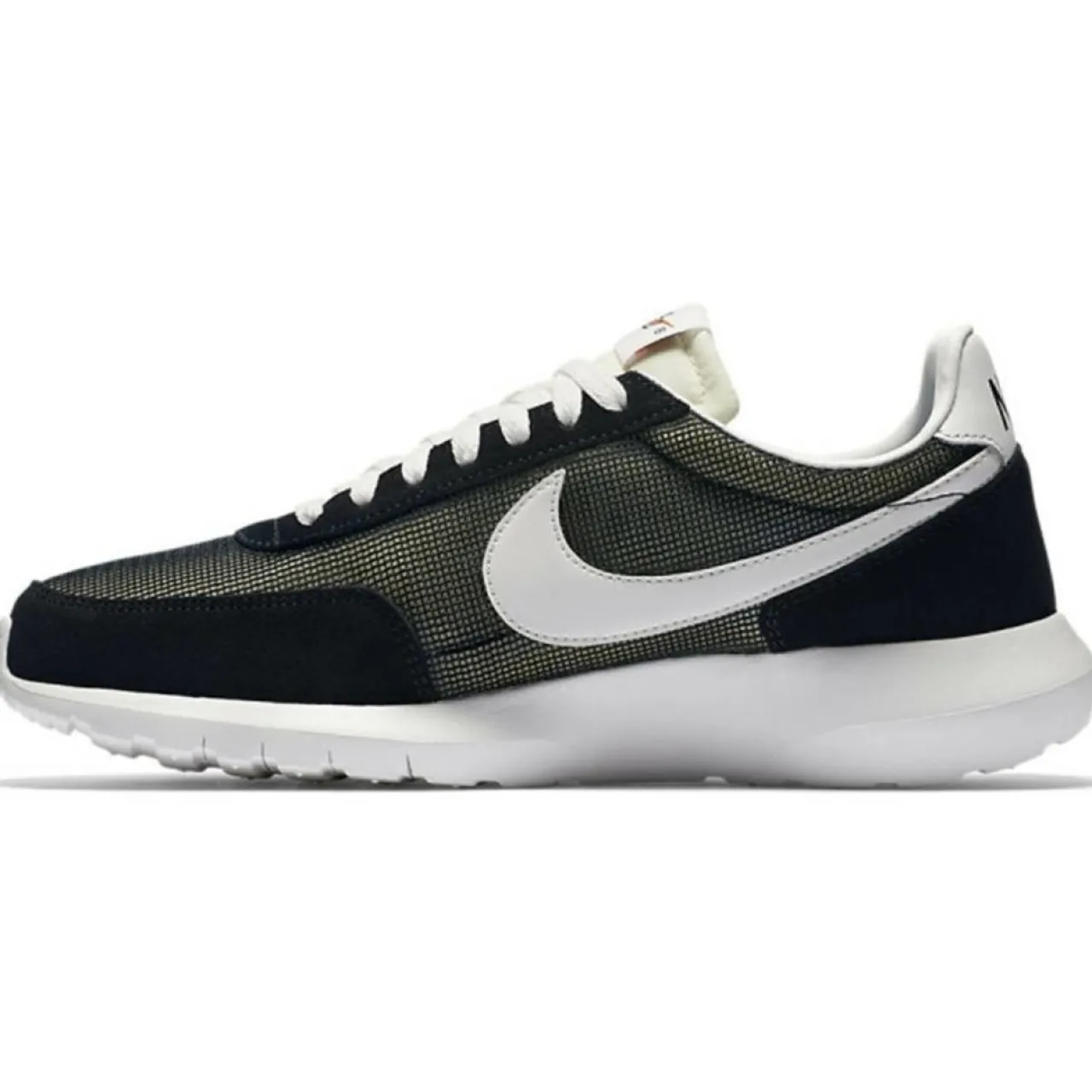 Baskets Roshe Dbreak Nm noir/blanc
