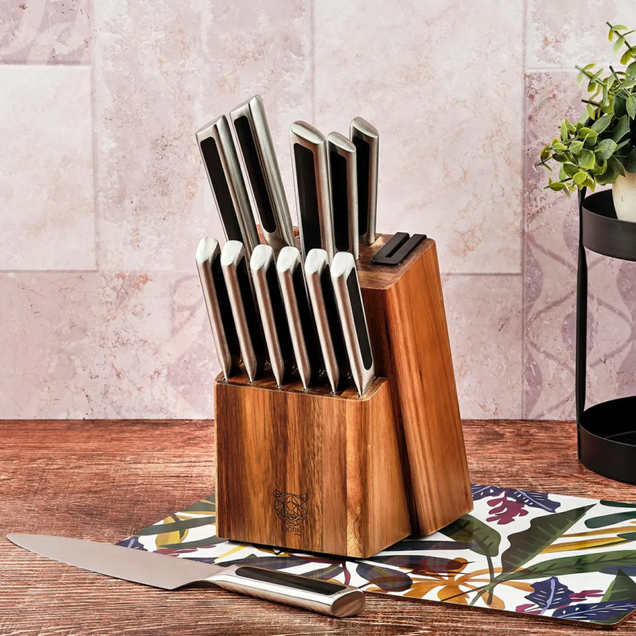 Bloc avec couteaux de cuisine et couteaux à steak Loki Loviisa - 14 pièces