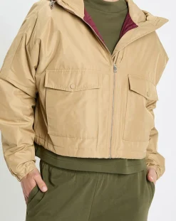 Blouson court à capuche poches zip beige
