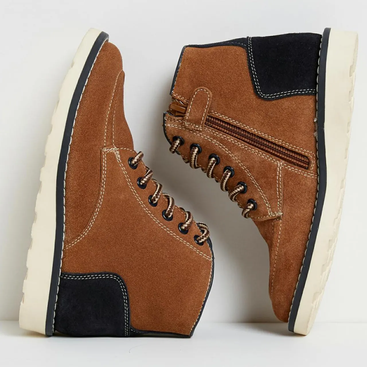 Boots en Velours de Cuir marron cognac