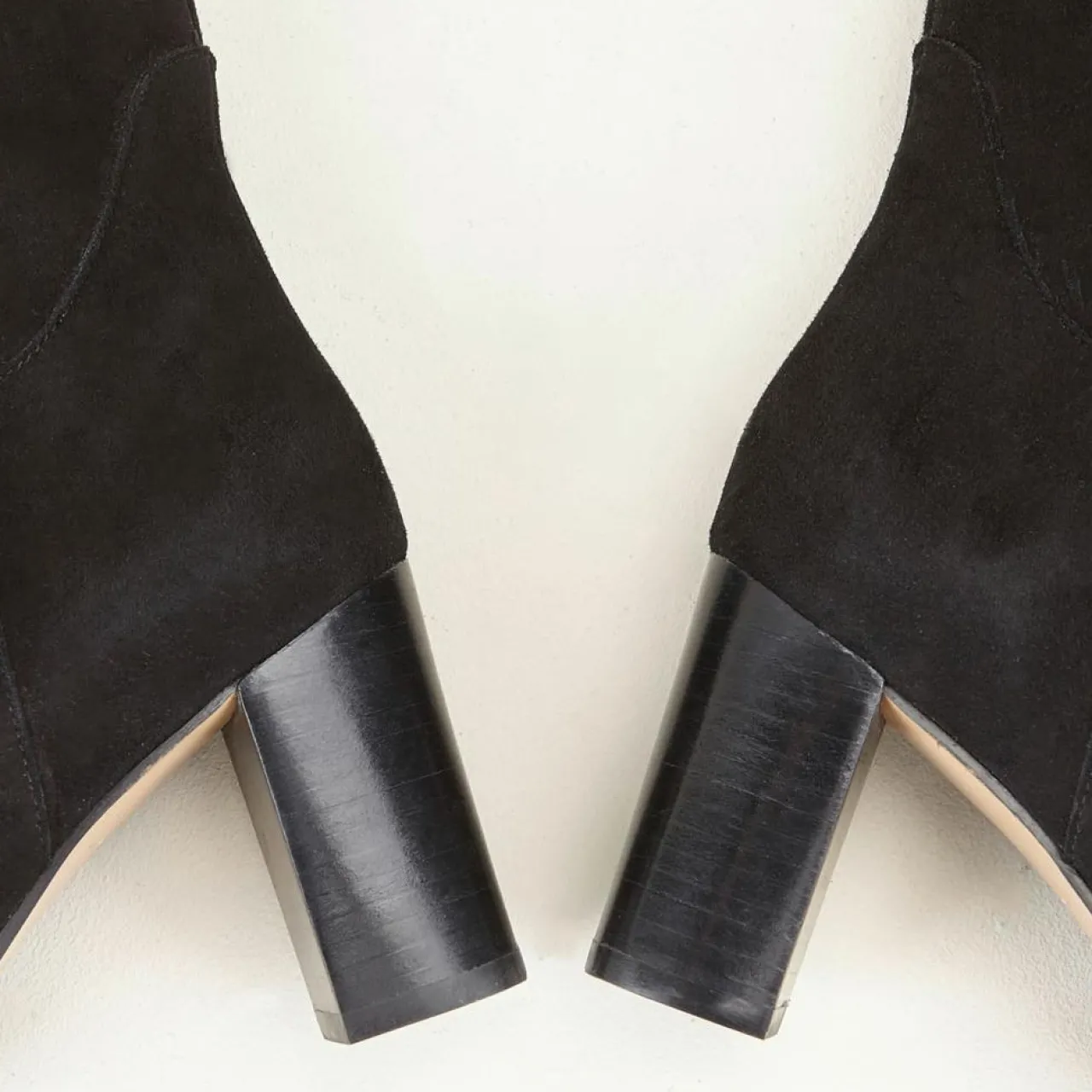 Bottes en Velours de Cuir Cavanna noires - Talon 7 cm