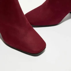 Bottines revers col rouge bordeaux