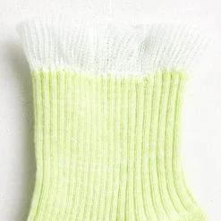 Chaussettes mi-hautes Freta à volants vert anis