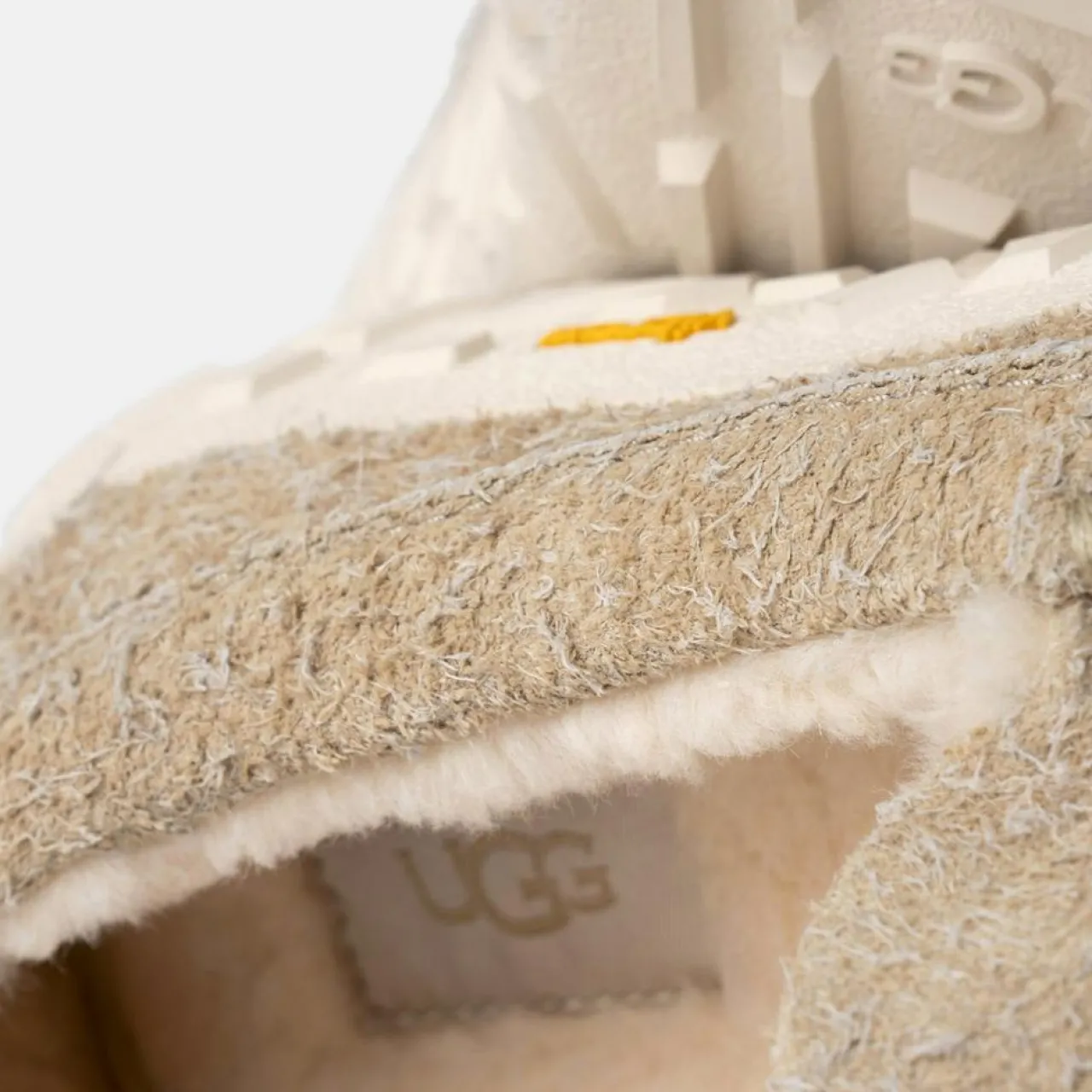 Chaussures en Velours de Cuir Ascot Wrap Tech beiges