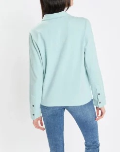 Chemise col polo bleu clair