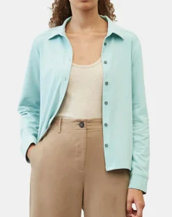 Chemise col polo bleu clair