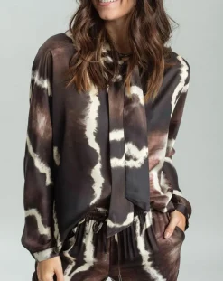 Chemise satinée Plume imprimée café