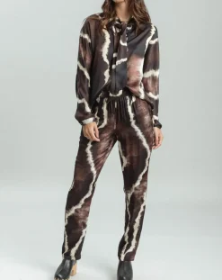 Chemise satinée Plume imprimée café