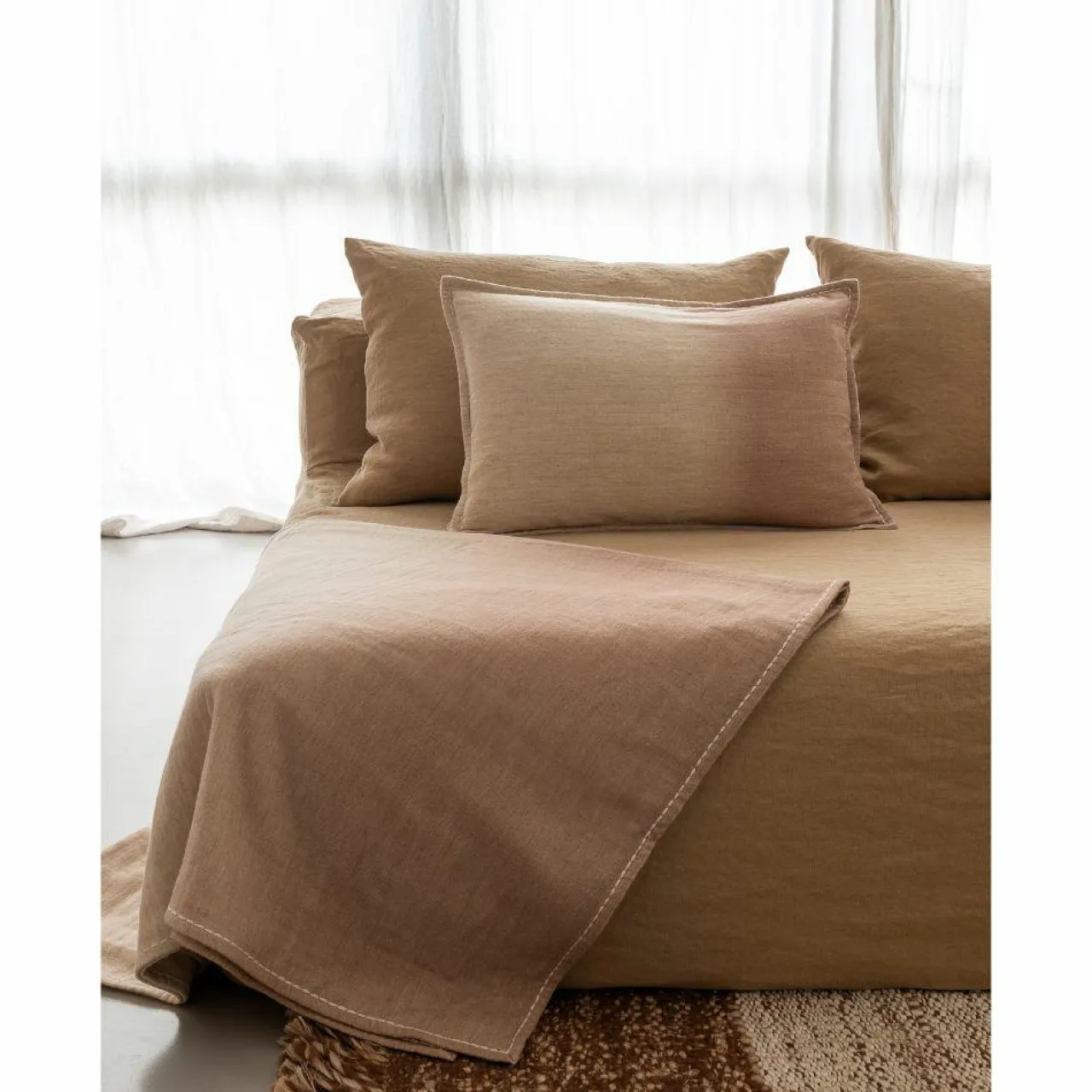Coussin en laine beige 40x60cm