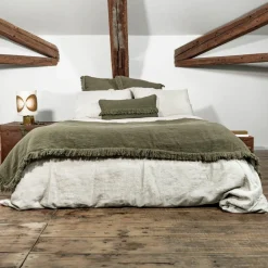 Coussin en lin frangé vert 30x60cm