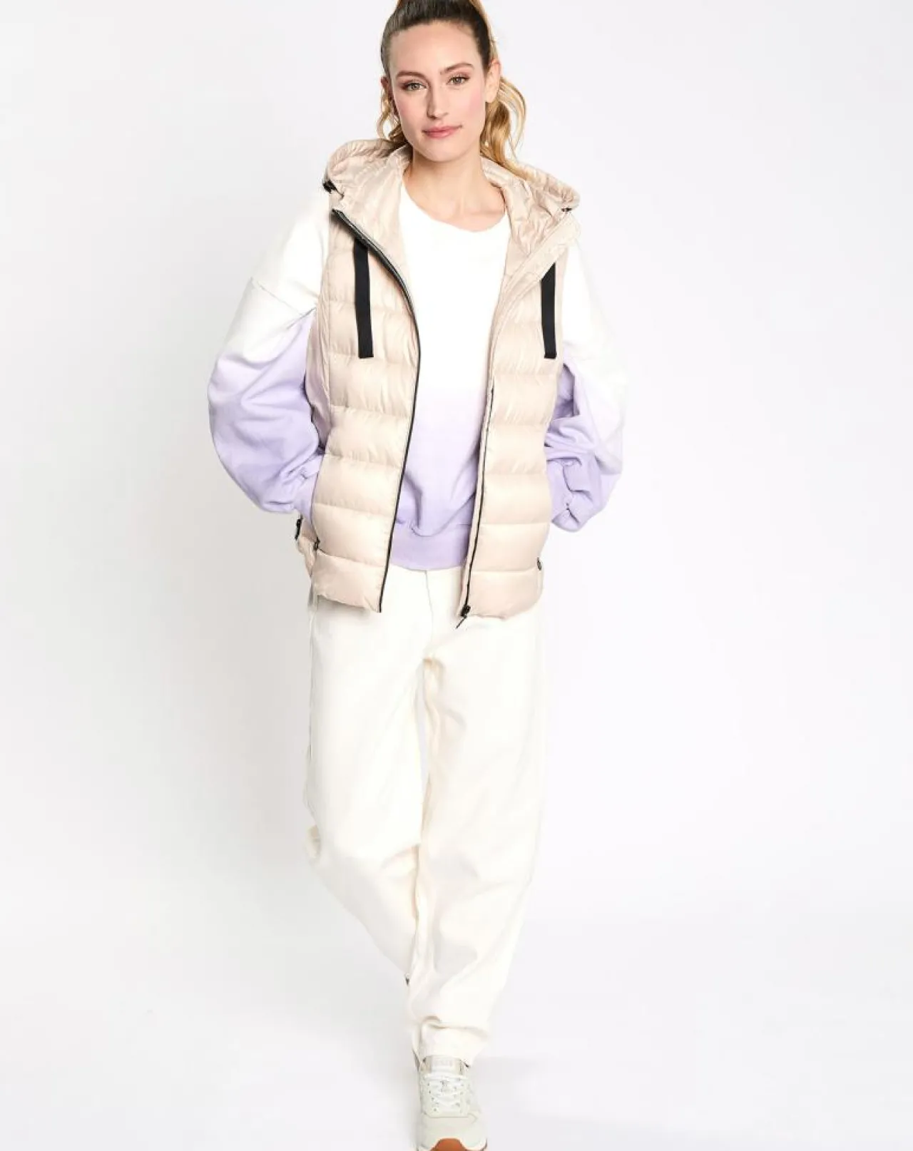 Doudoune à capuche sans manches beige