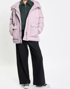 Doudoune courte à capuche violet clair