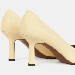 Escarpins en Cuir jaune pâle - Talon 7.5 cm