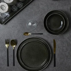 Ménagère noir/doré - 16 pièces