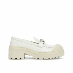 Mocassins en cuir crème