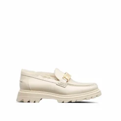 Mocassins en cuir crème