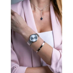Montre Femme Charm en Acier argentée