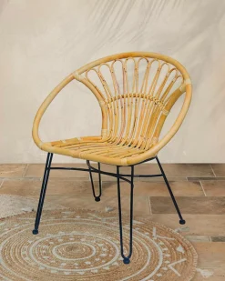 Naga - Fauteuil en rotin naturel et pieds métal