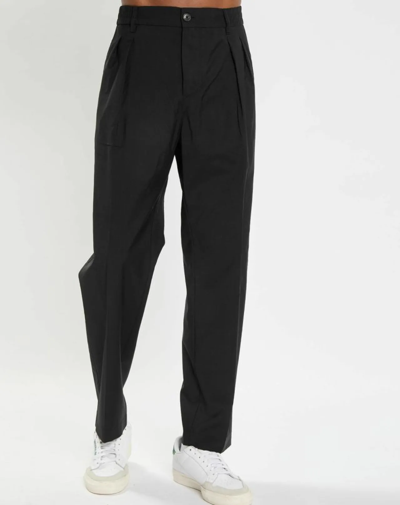 Pantalon 100% Laine Belsbo jogger noir