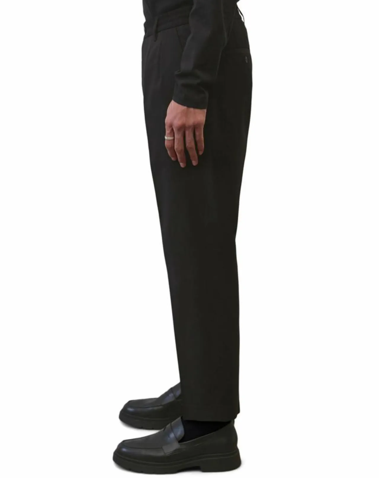 Pantalon 100% Laine Belsbo jogger noir