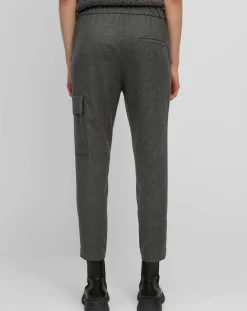 Pantalon confortable Traveler gris foncé