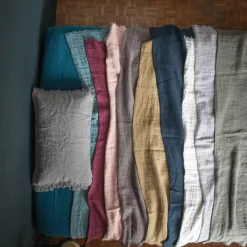 Plaid en lin lavé finitions frangées marron 150x180cm