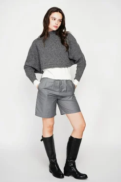 Poncho court col roulé loup