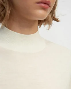 Pull 100% Laine vierge Col montant écru