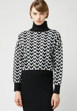 Pull Claire-Alix court jacquard col roulé noir