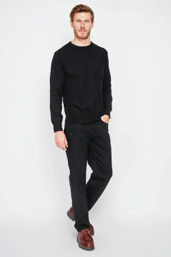 Pull col ras de cou noir