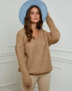 Pull Constance camel