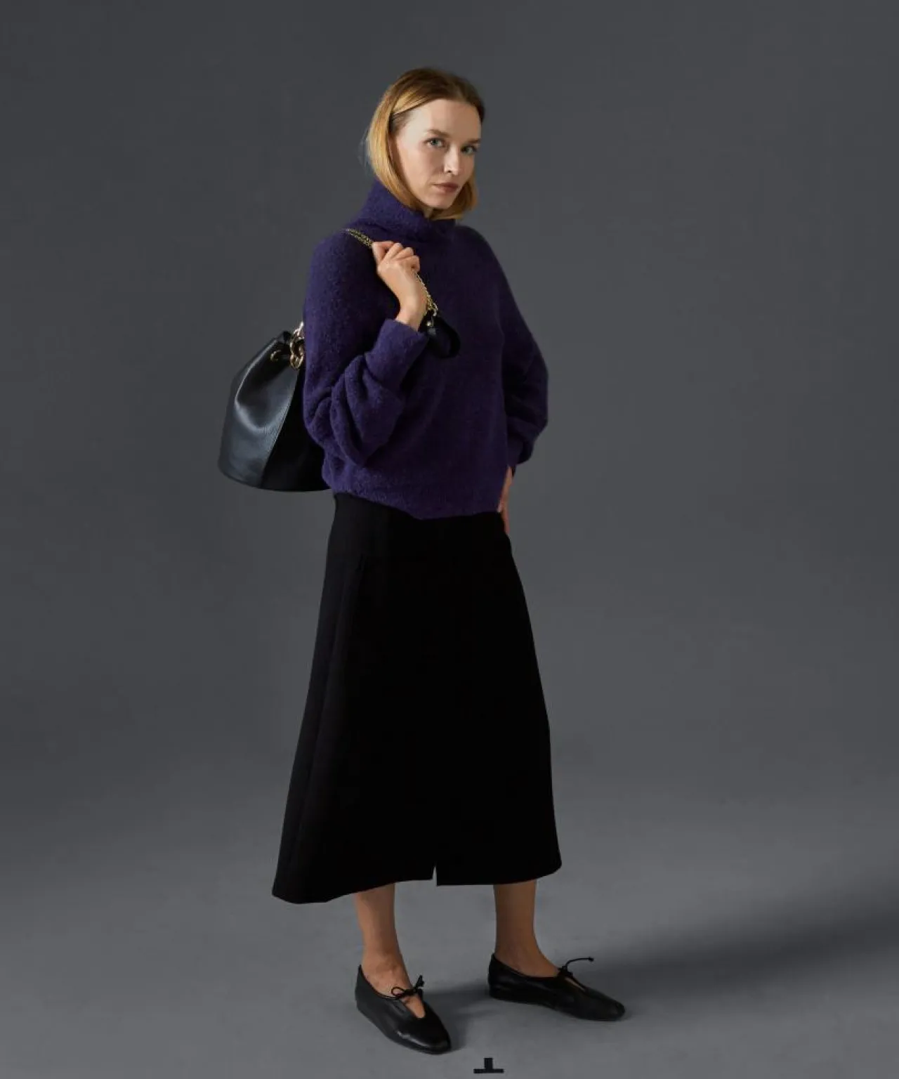 Pull Cordélia col roulé violet foncé