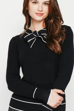 Pull en Cachemire mélangé col V à noeud noir