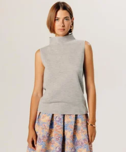 Pull Yvonne 100% laine sans manches col montant gris clair