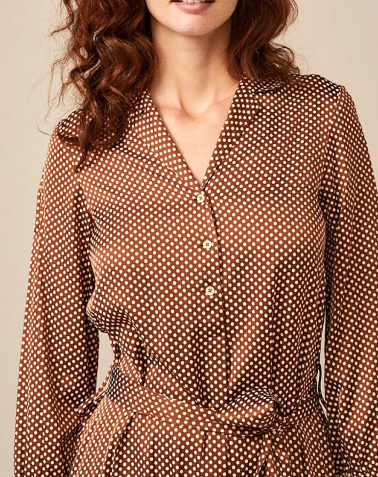 Robe Armory à pois marron