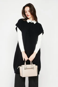 Robe poncho col rond noire