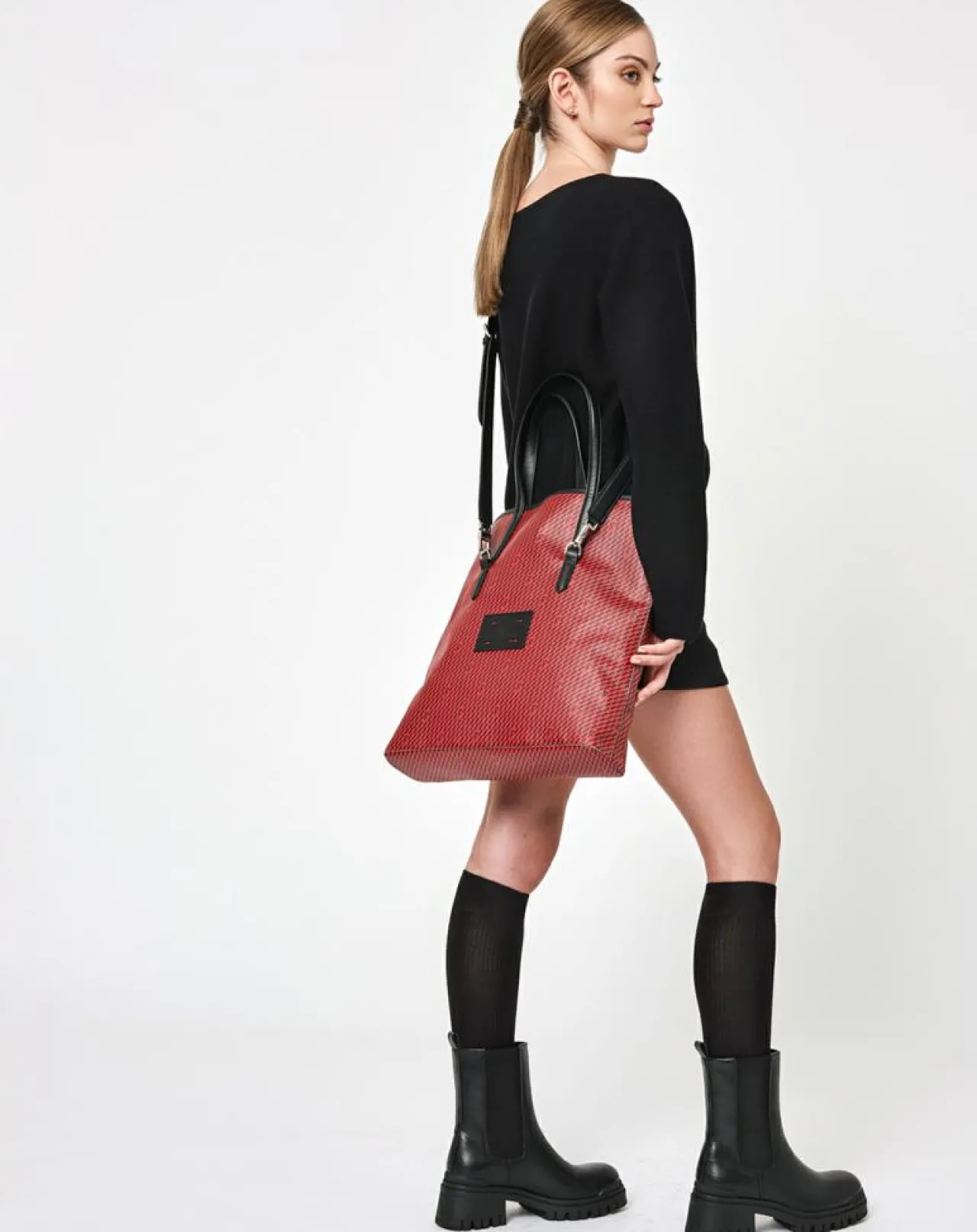 Sac en Toile enduite & Cuir Faret rouge/noir - 38x36x8.5 cm