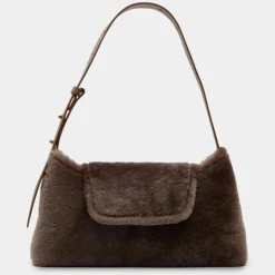 Sac enveloppe en Cuir & Peau Shearli marron foncé 16x28x6 cm