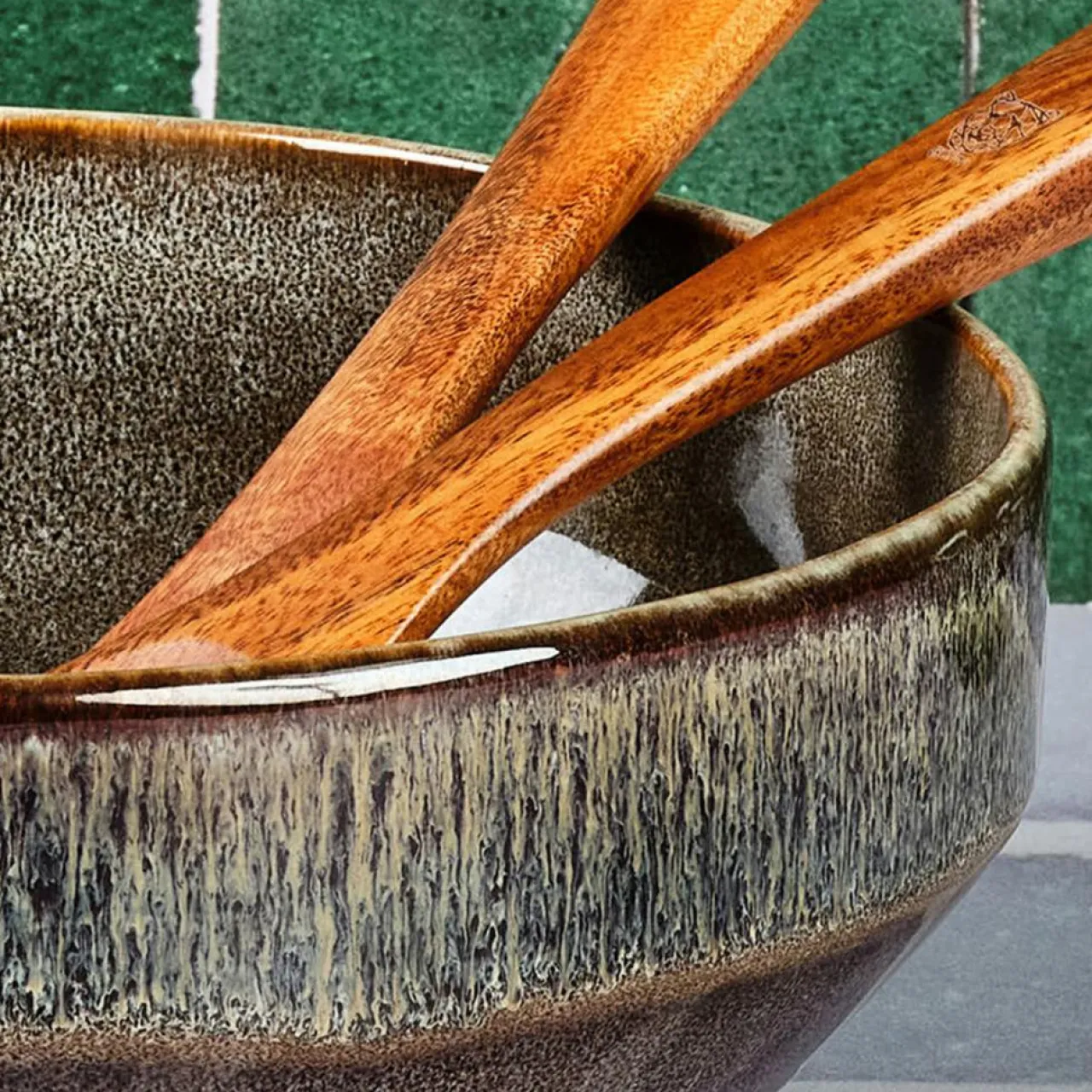 Saladier Genesis marron volcanique - 225 cl