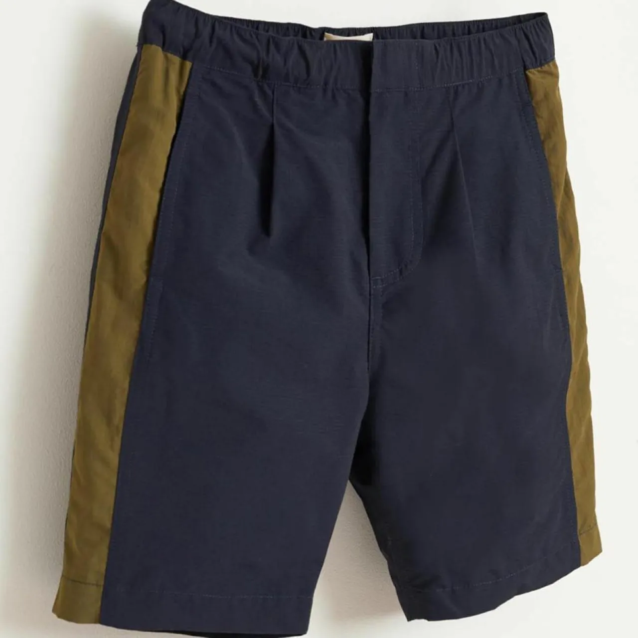 Short Jonn en Coton mélangé à bande marine