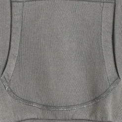 Sweat Flores black sand