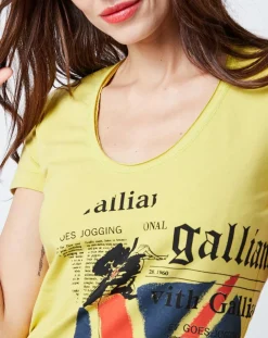 T-Shirt imprimé drapeau jaune