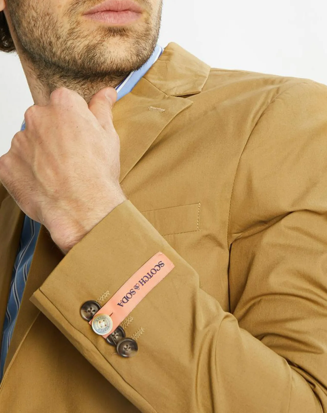 Veste Cintrée en Popeline Stretch 2 boutons camel