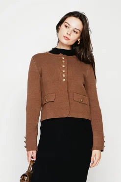 Veste courte boutonnée marron